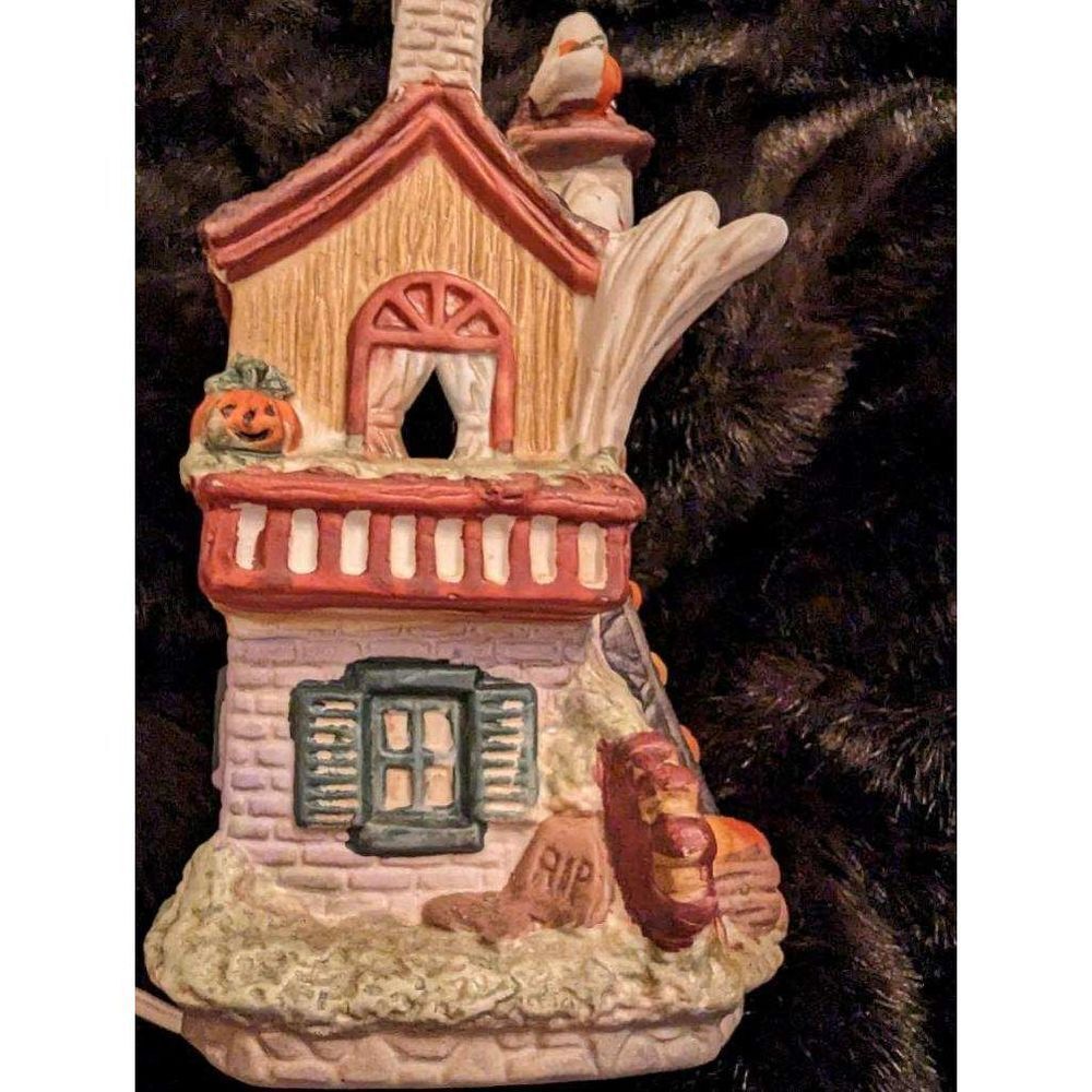Vintage Haunted Haven Pumpkin Factory Lighted Halloween Village House - Picture 6 of 6
